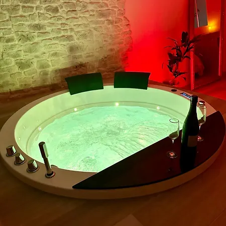 Les Du Payré - Romance Villa *